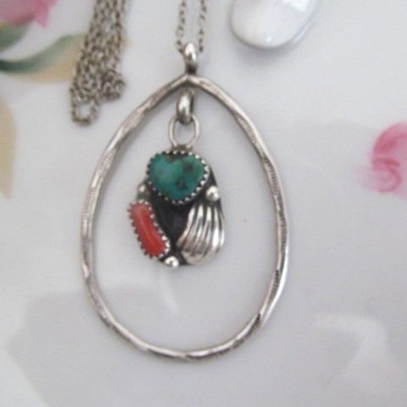 Vintage Navajo Sterling Silver Turquoise & Coral Necklace 16" sterling chain - Picture 2 of 2